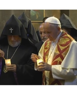 Papież modlił się w klasztorze Chor Wirap