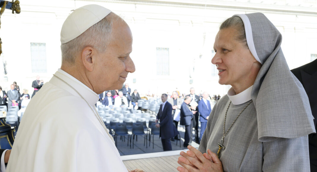 Błogosławieństwo w spotkaniu M. Ewy Kaczmarek z Ojcem św. Leonem XIV